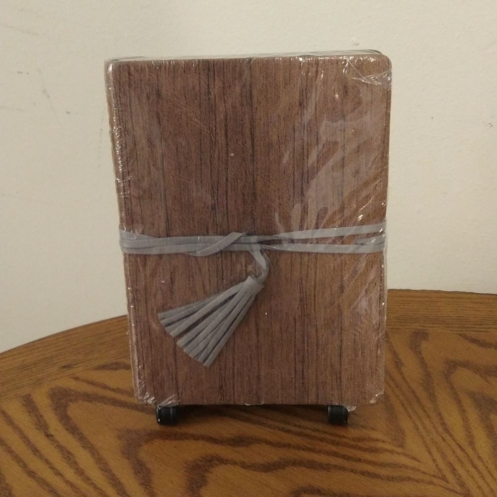 Leatherette journal with tassel wrap 6 in by 8.2 in 250 sheets brand new nwot
